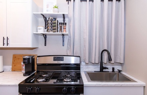 Governmental Mall Condo | Modern Home in Heart of Downtown Phoenix: Unit A