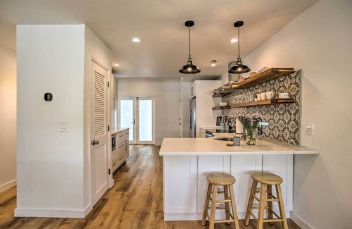 South Middle River House | Modern Home w/Shared Pool in Fort Lauderdale!
