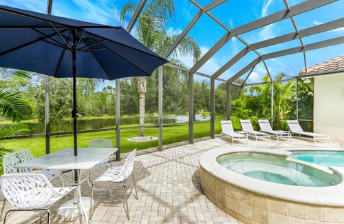 Central Naples House | Modern home w screened pool, hot tub, & comm amenities!