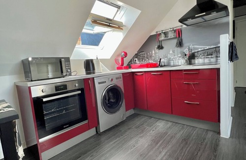 Orleans Apartment | Modern House + free parking space