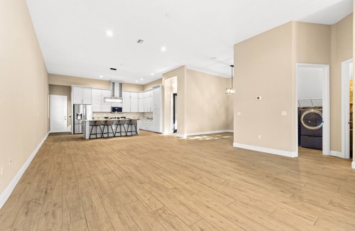 Largo House | Modern House 4 Rooms with Fireplace