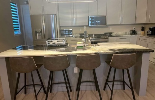 Largo House | Modern House 4 Rooms with Fireplace