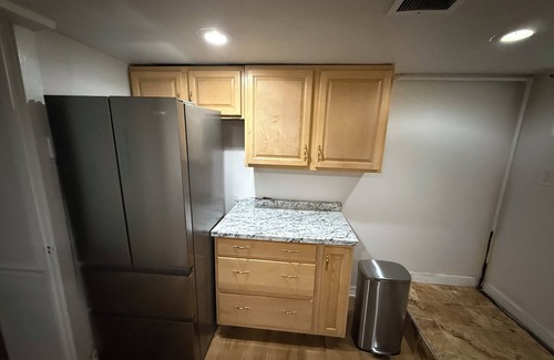 Weequahic Apartment | Modern Loft 9min from EWR