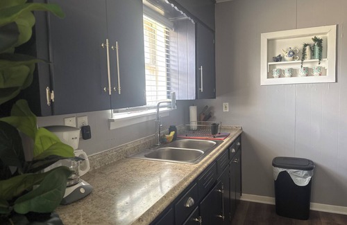 Copperas Cove House | Modern Lux Clean 3BR 2BA Near Ft. Cavazos—King Bed, Massage Chair, Pet-Friendly