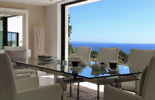 Badia de Palma House | MODERN LUXURY VILLA, SEA / MOUNTAIN VIEW, SOUTH FACING, PRIVATE POOL, 5 MIN. TO THE BEACH