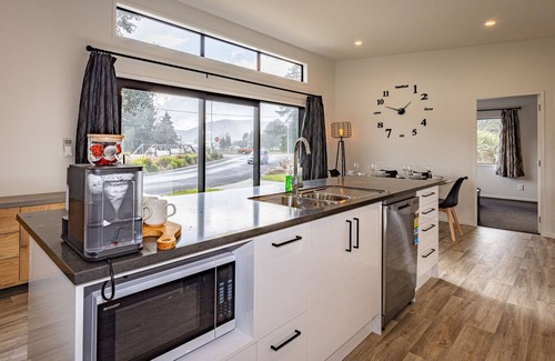 Ohakune House | Modern Mountain Escape - Ohakune Holiday Home