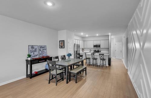 Normal House | Modern Nest - Huntsville Hideaway home