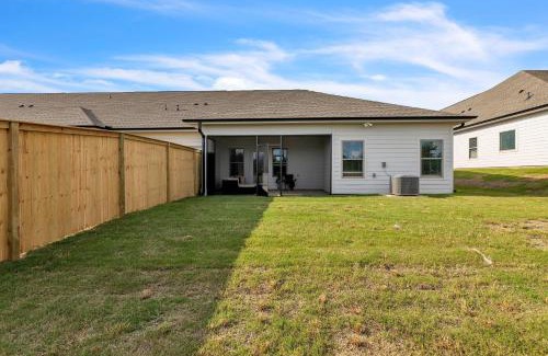 Normal House | Modern Nest - Huntsville Hideaway home