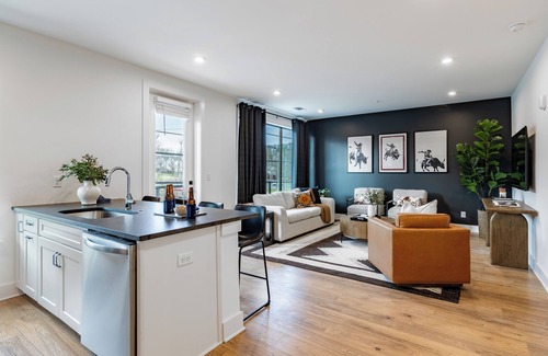 Nashville House | Modern New Build Minutes from Midtown, Dining & Live Music | The Heights