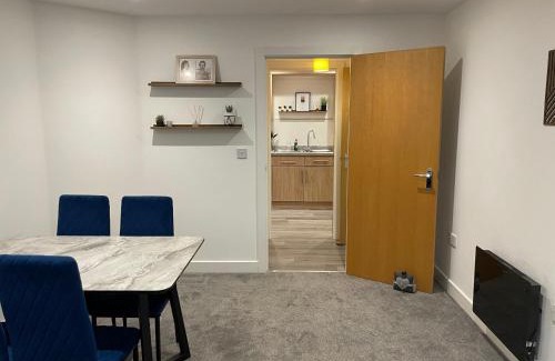 Bedminster Apartment | Modern Newly Refurbished 2 Bed Apartment
