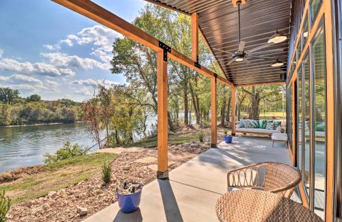 Norfork House | Modern Norfork House with Patio on White River!