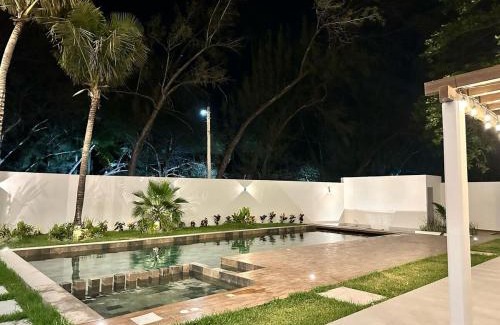 Boca del Rio Apartment | Modern Oceanfront Retreat 2BD 2BDR Wifi Pool