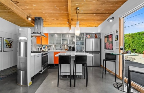 Racquet Club Estates House | Modern Palm Paradise: Pool Hot Tub Views