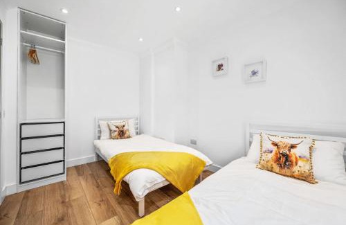 Oban House | Modern & Peaceful 2BR Home - Free Parking