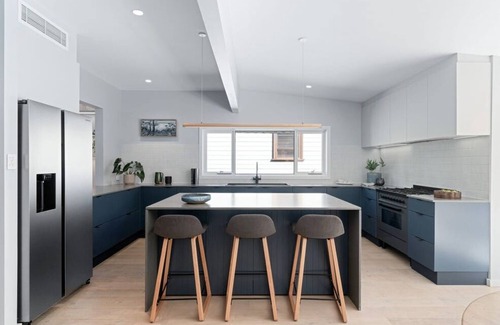 Newport House | Modern Pittwater home with all the creature comforts