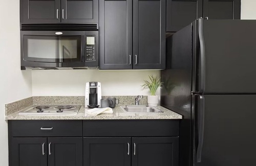 Capitol Hill Hotel | Modern Queen Stay Near Top Museums & Historic Sights! Onsite Restaurant & Gym!