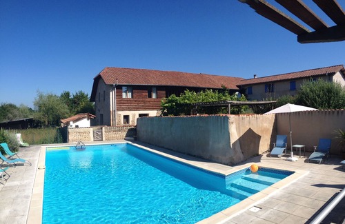 Thuy House | Modern renovated barn in the Pyrenees, large outdoor space & large pool