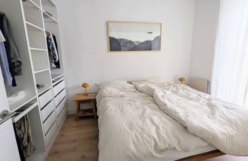 San Sebastian Apartment | Modern-Rustic Apartment at the Heart of Donostia
