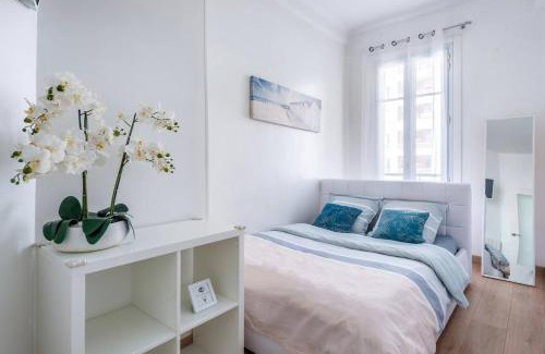 La Californie Apartment | Modern Sea View Apartment on Promenade des Anglais