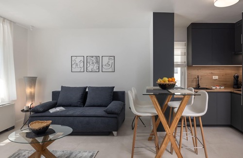 Zurkovo Apartment | Modern Seaview Apartman 4 Desamani 975, Kostrena, Croatia