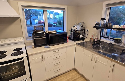 Lower Hutt House | Modern Space, Affordable Rate