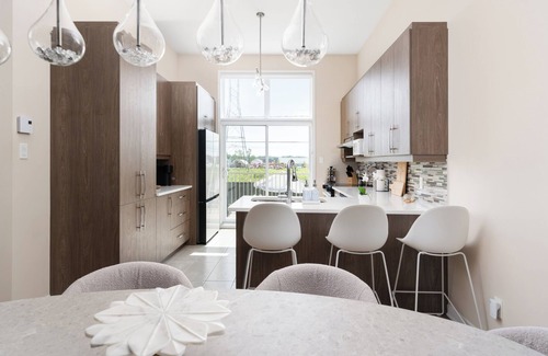 Laval House | Modern & Spacious 2BR in Laval | Near Airport + Free Parking