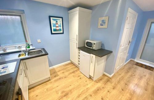 Colchester Apartment | Modern Spacious Annex -Ground Floor