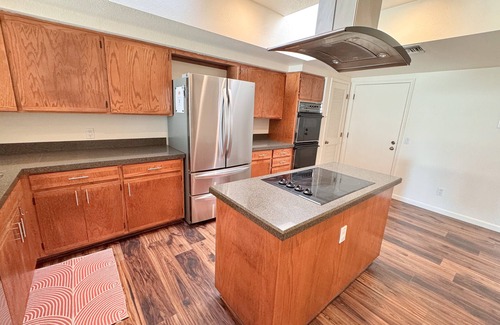 Catalina Foothills Estates House | Modern & Spacious Catalina Foothills Townhome