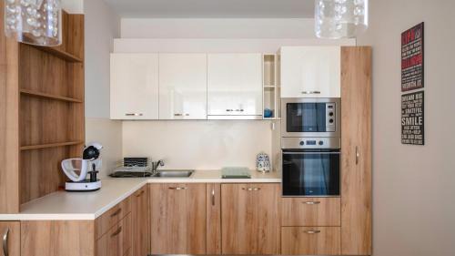 Vitosha District Apartment | Modern & Spacious Stay by Flat Mаnager