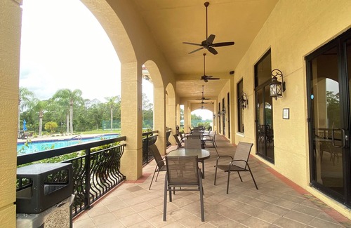 Fedhaven House | Modern Stay 2BR Townhouse nNear Legoland, Disney/Universal & Bok Tower
