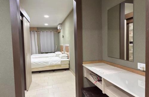 Nadi Apartment | Modern Stay Near Airport & Dining