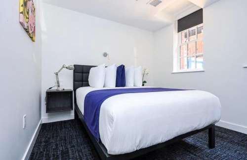 Fenway–Kenmore Apartment | Modern Studio in Historic Boston - Garden Unit #1