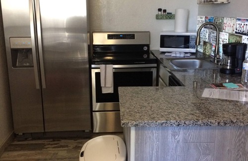 Fort Worth Apartment | Modern Studio walking distance to W. 7th and More!