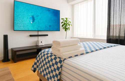 Harlem Apartment | Modern Studio with Private Bathroom and Kitchen
