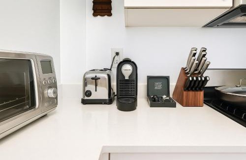 Harlem Apartment | Modern Studio with Private Bathroom and Kitchen