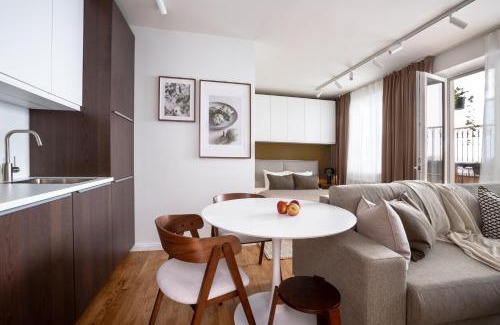 Karlin Apartment | Modern studio with terrace