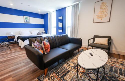 Brewerytown Apartment | Modern Studioqueenbed-wifigym