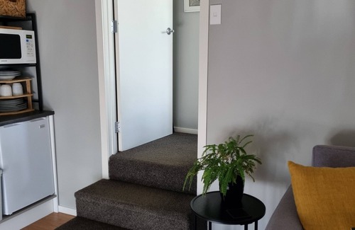 Tanners Point Apartment | Modern Stylish Guest Suite with Great Water Views