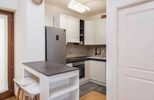 Centro Giano Apartment | Modern three-room apartment- Rome South- Airports and Campus
