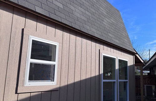 West San Antonio House | Modern Tiny Barn - Urban Oasis in San Antonio