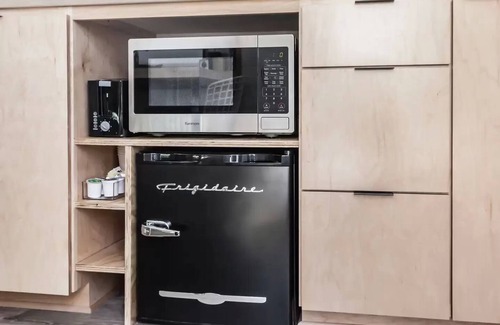 Edgewood House | Modern Tiny House Retreat