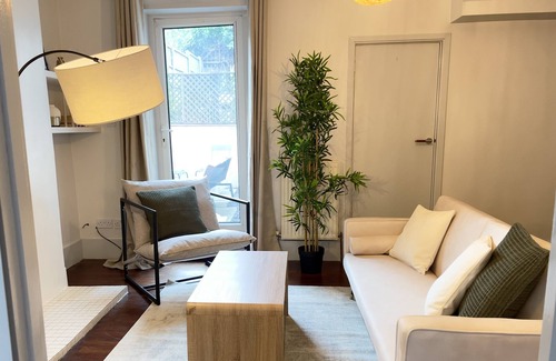 Dartmouth Park Apartment | Modern Town House Apartment, 1BDR & Garden, Emirates stadium & 10min kings Cross