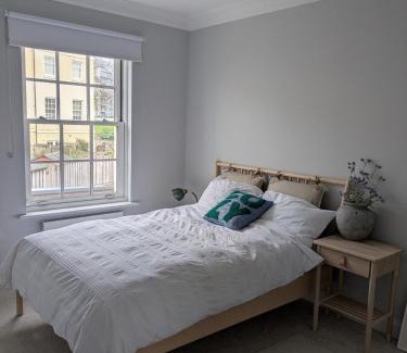 Devonport House | Modern townhouse in Mountwise