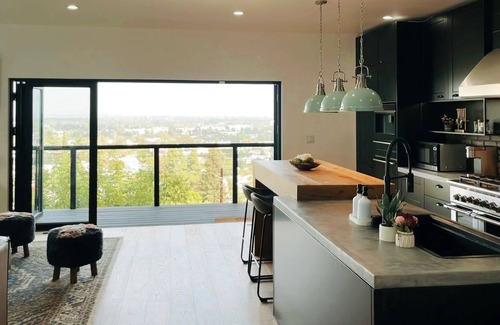 Sherman Oaks Villa | Modern Treehouse with Million-Dollar Views - UCLA & Beverly Hills