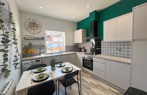 Worcester House | Modern two bed house with drive and EV parking.