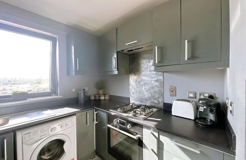 Lansbury Apartment | Modern Unit Near Canary Wharf