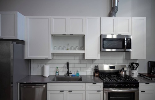 Historic Southwest Apartment | Modern Urban Loft - Close to Mayo Clinic, Free Parking!