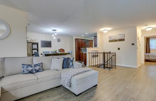 Vernon Apartment | Modern Vernon Township Condo Near Ski and Water Park