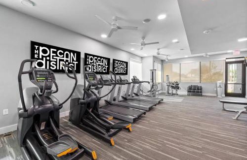 Pflugerville Apartment | Modern Vibrant Getaway Apartment