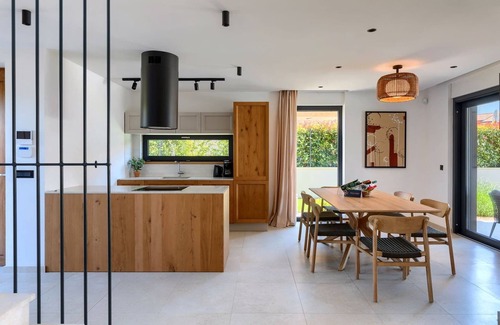 Kadumi Villa | Modern villa Albona with pool and jacuzzi in Porec